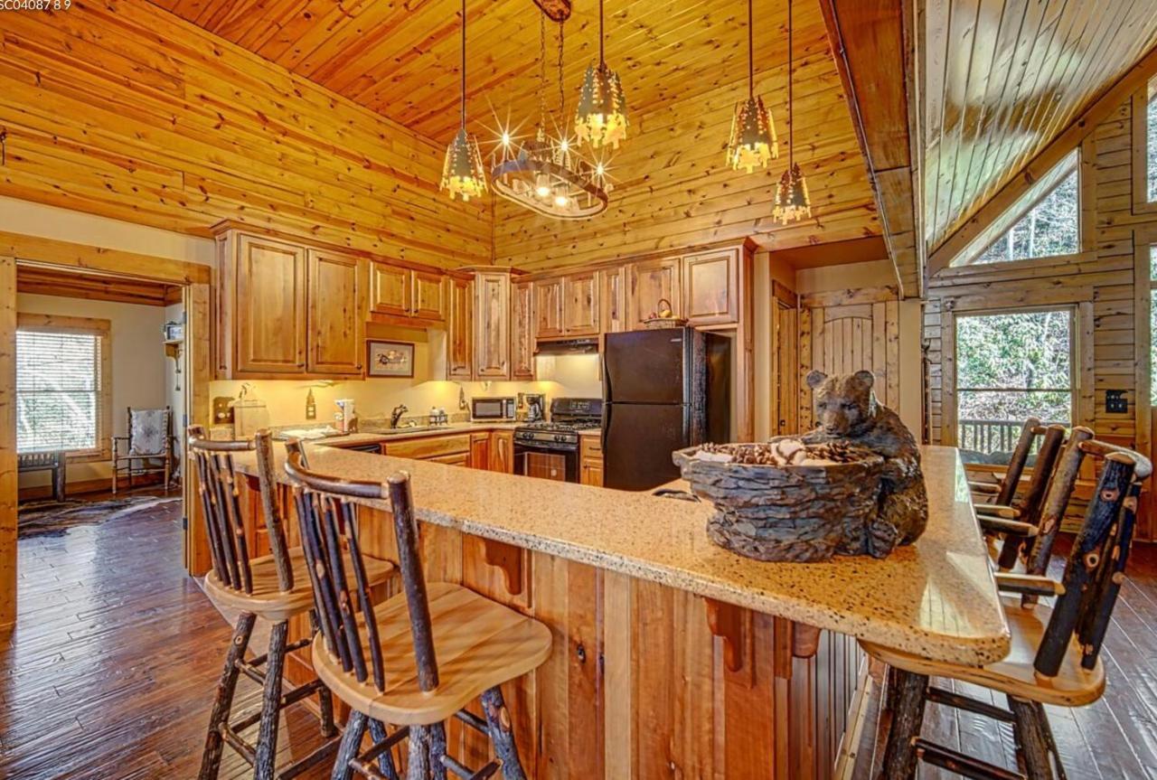 Cozy Creekfront Family Cabin-Pet Friendly -Gamerm-Hot Tub Hiawassee Eksteriør bilde