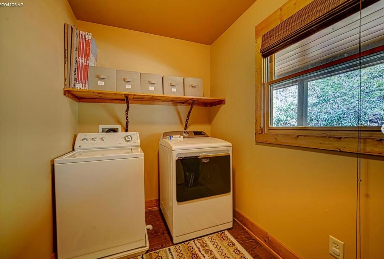 Cozy Creekfront Family Cabin-Pet Friendly -Gamerm-Hot Tub Hiawassee Eksteriør bilde